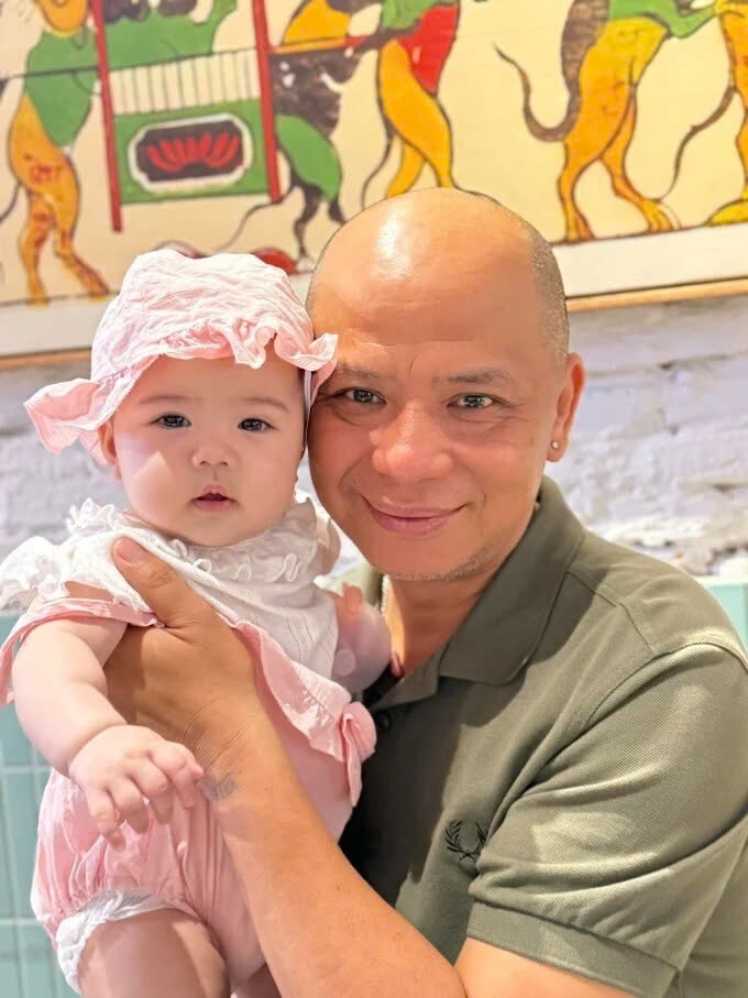 Diễn viên Anh Tuấn khoe cháu ngoại đáng yêu, bụ bẫm.