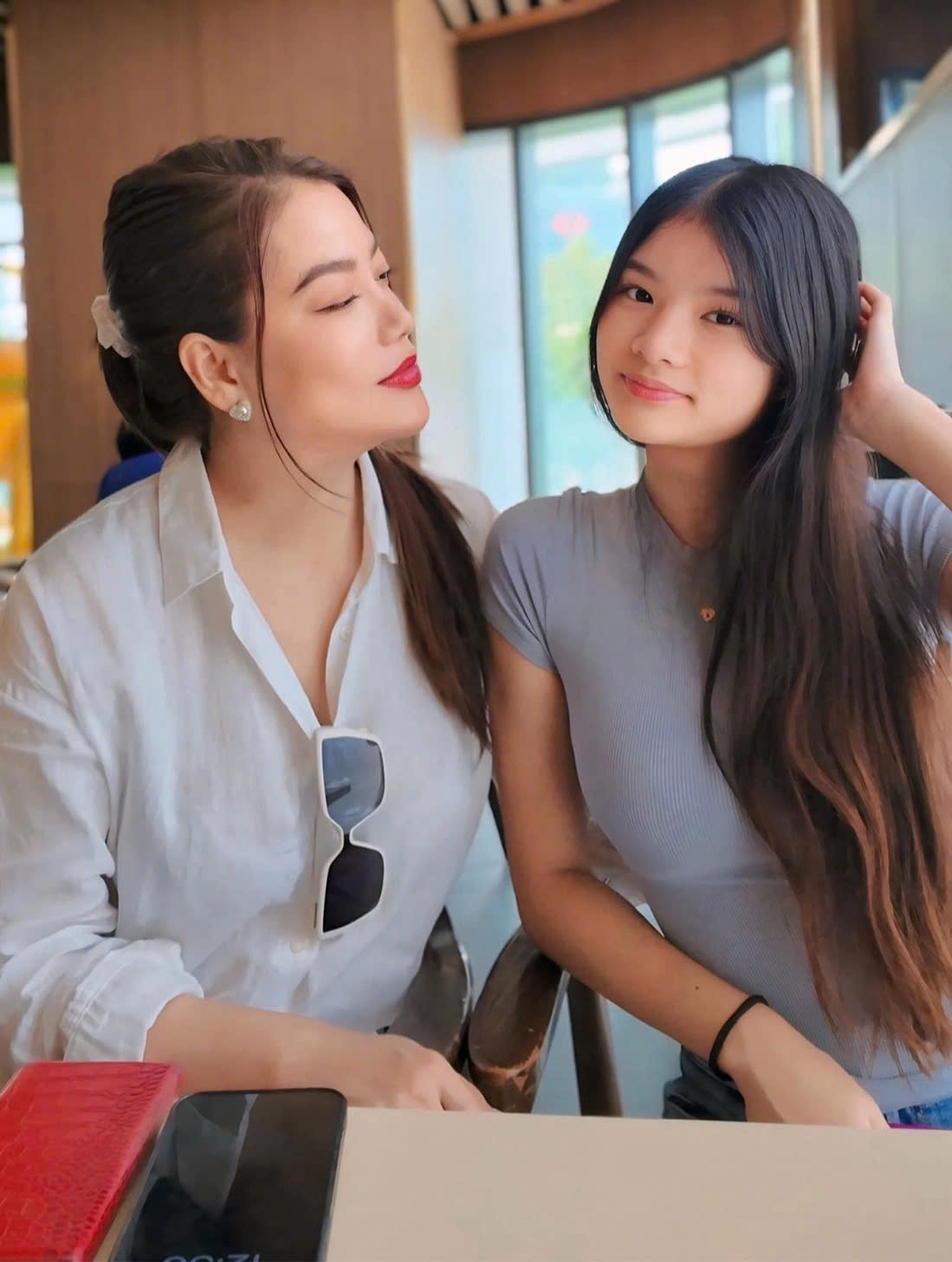 Con gái Bảo Tiên của Trương Ngọc Ánh ngày càng xinh đẹp, khiến mẹ tự hào.