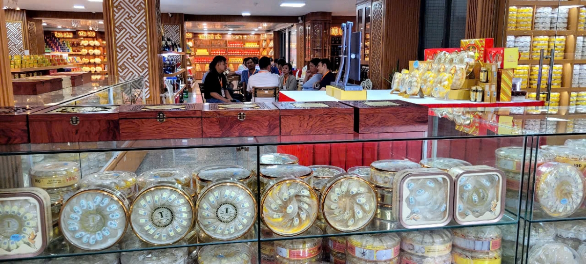 Tổ yến của doanh nghiệp Trí Sơn chế biến ra nhiều sản phẩm có giá trị