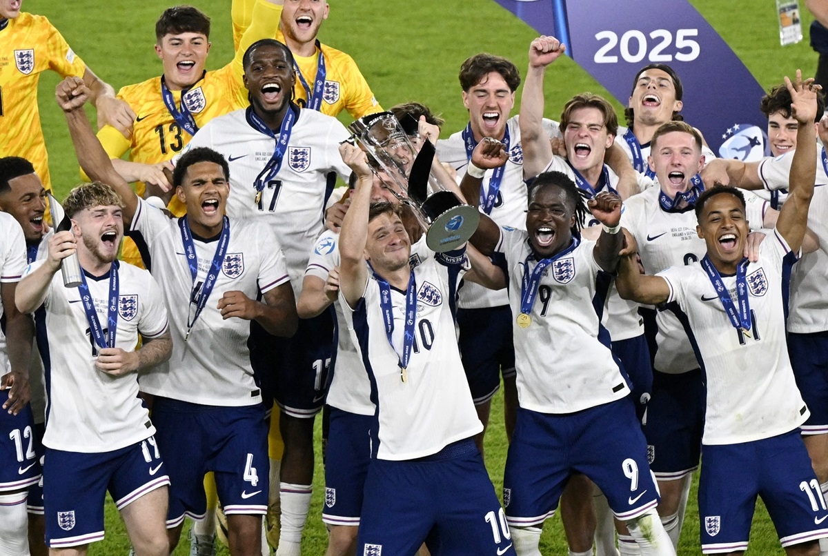 U21 Anh bảo vệ thành công chức vô địch U21 châu Âu với dàn cầu thủ đang chơi ở Ngoại hạng Anh