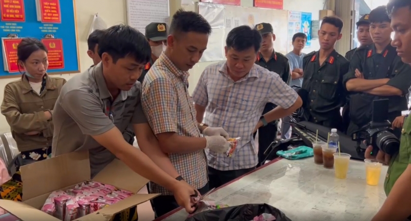 Lãnh đạo Phòng Cảnh sát phòng chống tội phạm về ma tuý trực tiếp chỉ huy phá án thu giữ nhiều ma túy, trong đó có ma túy ngụy trang trong gói mì, gói trà, hộp thuốc...