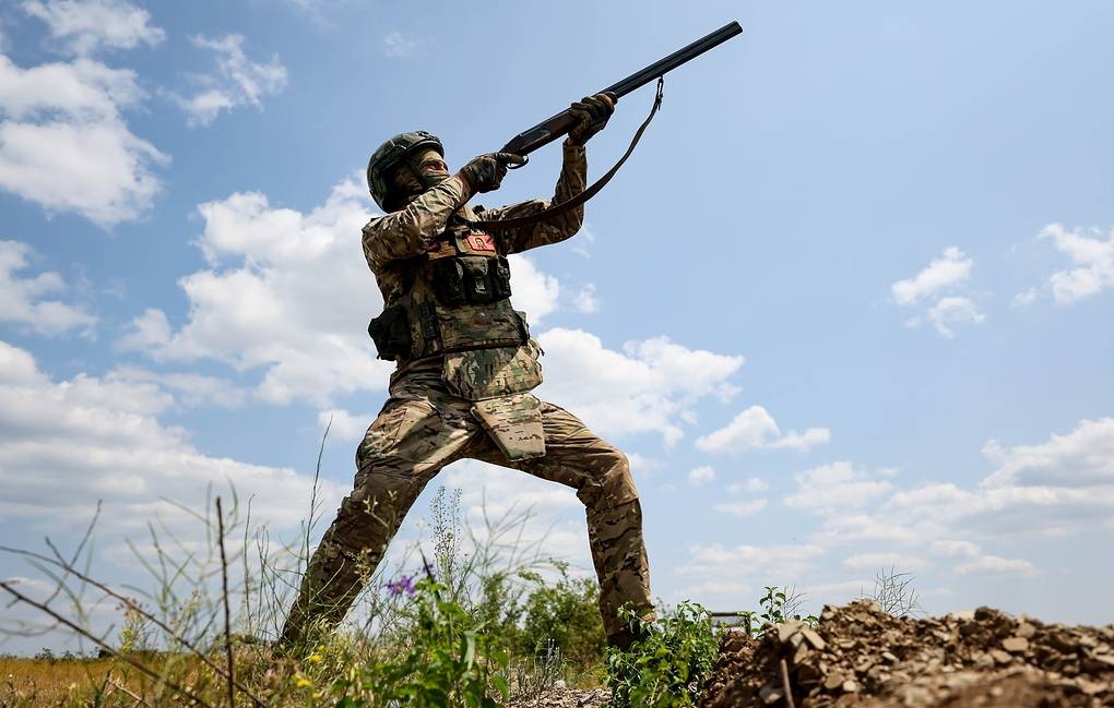 Sức mạnh áp đảo của Nga buộc Ukraine phải theo đuổi chiến thuật bất đối xứng. Ảnh: TASS