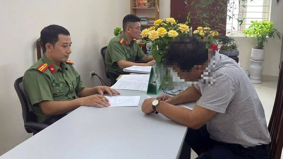 Trường hợp N.X.D làm việc tại cơ quan Công an