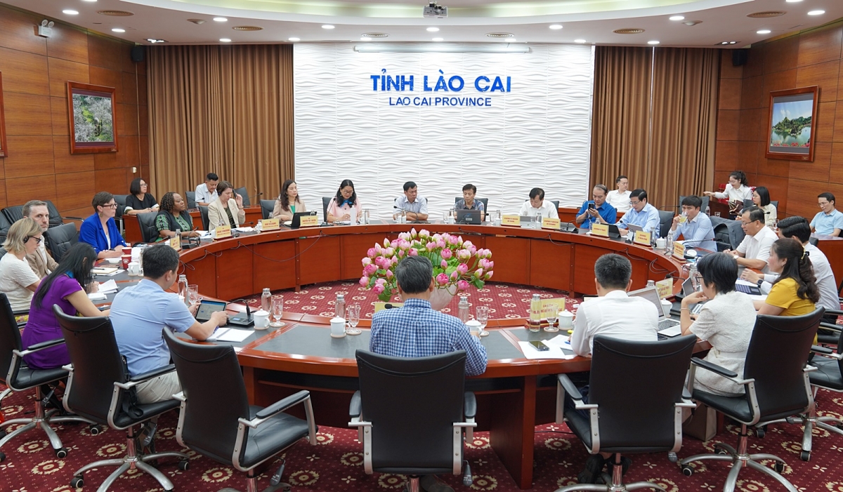 Cuộc họp giữa phái đoàn Liên Hợp Quốc và chính quyền tỉnh Lào Cai. Ảnh: LHQ.