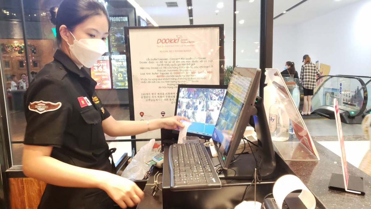 Với sự tham gia của các Tổ chức cung cấp giải pháp, các hộ kinh doanh sẽ có thêm các ứng dụng trong thực hiện nghĩa vụ thuế của mình (Ảnh minh họa: KT)