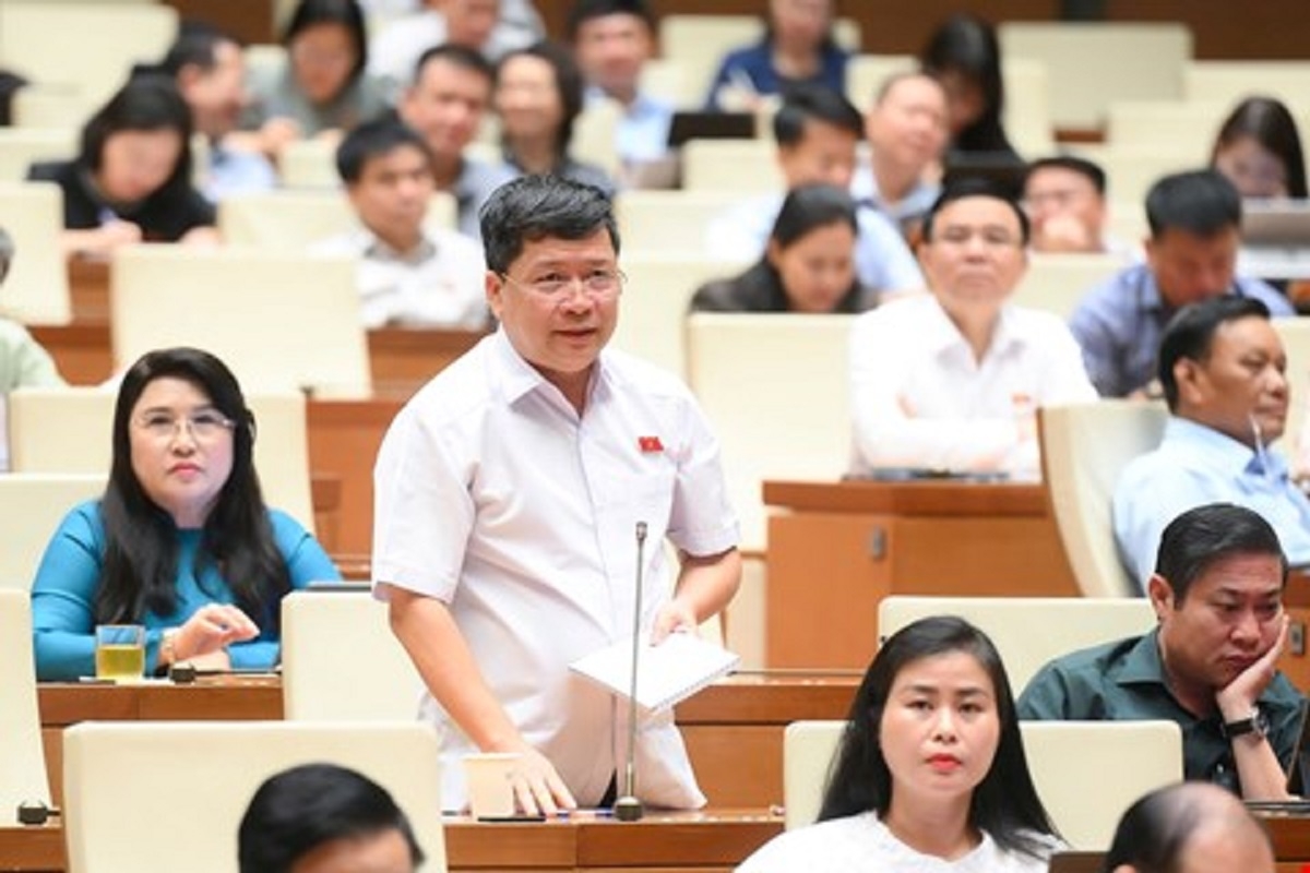 Đại biểu Tạ Văn Hạ (Đoàn Quảng Nam)