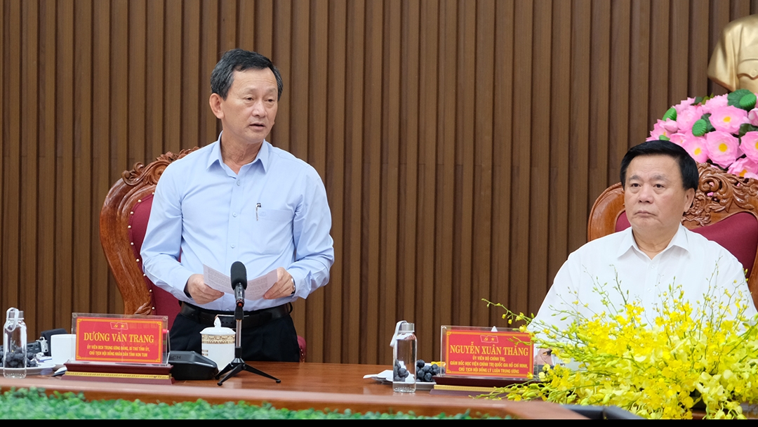 Ông Dương Văn Trang, Bí thư Tỉnh ủy, Chủ tịch HĐND tỉnh Kon Tum
