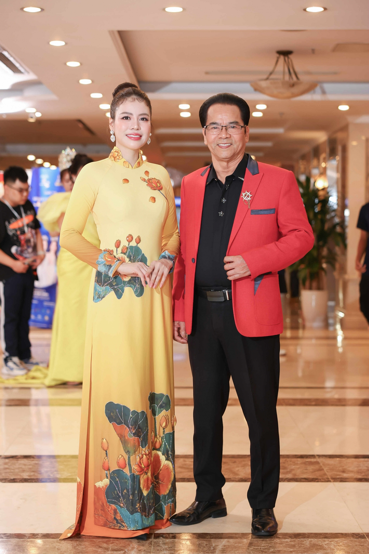 NTK Thoa Trần và NSND Trần Nhượng