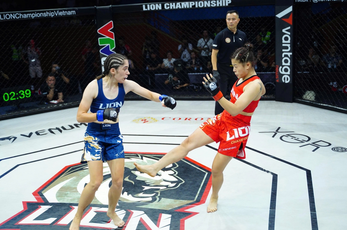 *Tại trận đấu duy nhất của sự kiện dành cho nữ, Đào Thị Như Quỳnh đối đầu Karina Veis ở hạng cân 52kg. 