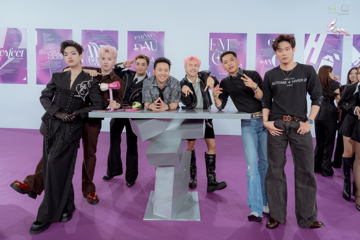 7 Anh trai khách mời xuất hiện với biệt danh "độc lạ”, kết hợp với các Em xinh để trình diễn tại live stage 2.