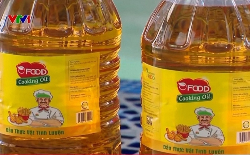 Dầu thực vật để làm thức ăn chăn nuôi được hô biến thành dầu ăn cho người.