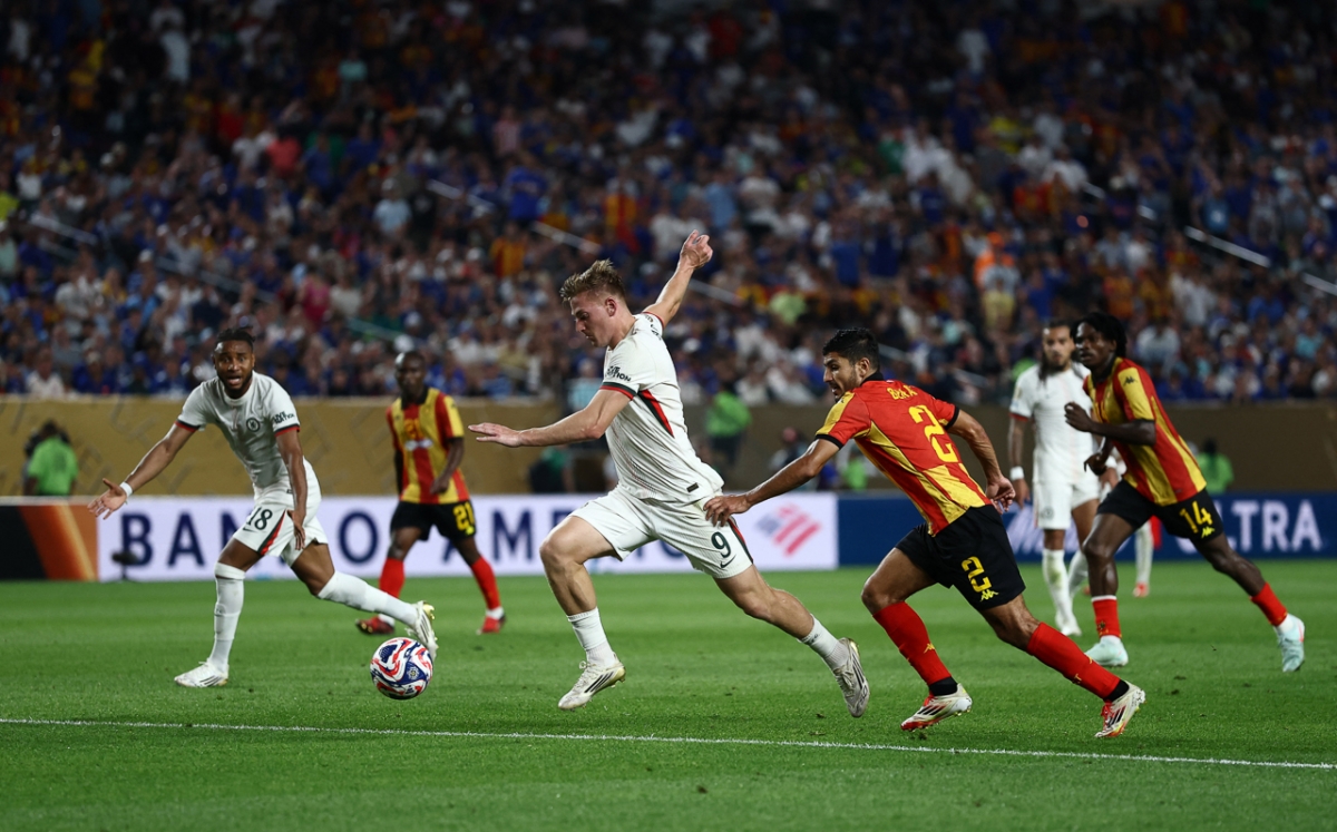 Chelsea thể hiện sự vượt trội trước ES Tunis (Ảnh: Reuters)