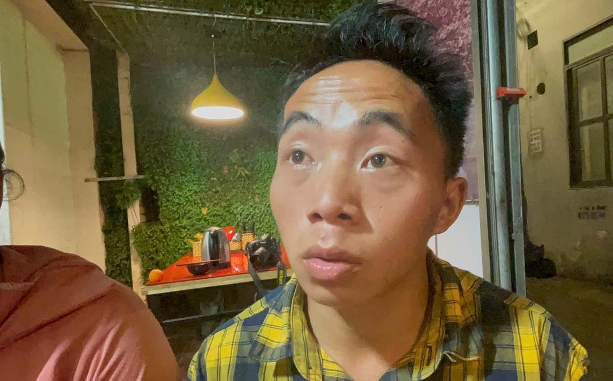 Anh Giàng Hồ (người dân tộc Mông) chia sẻ với phóng viên