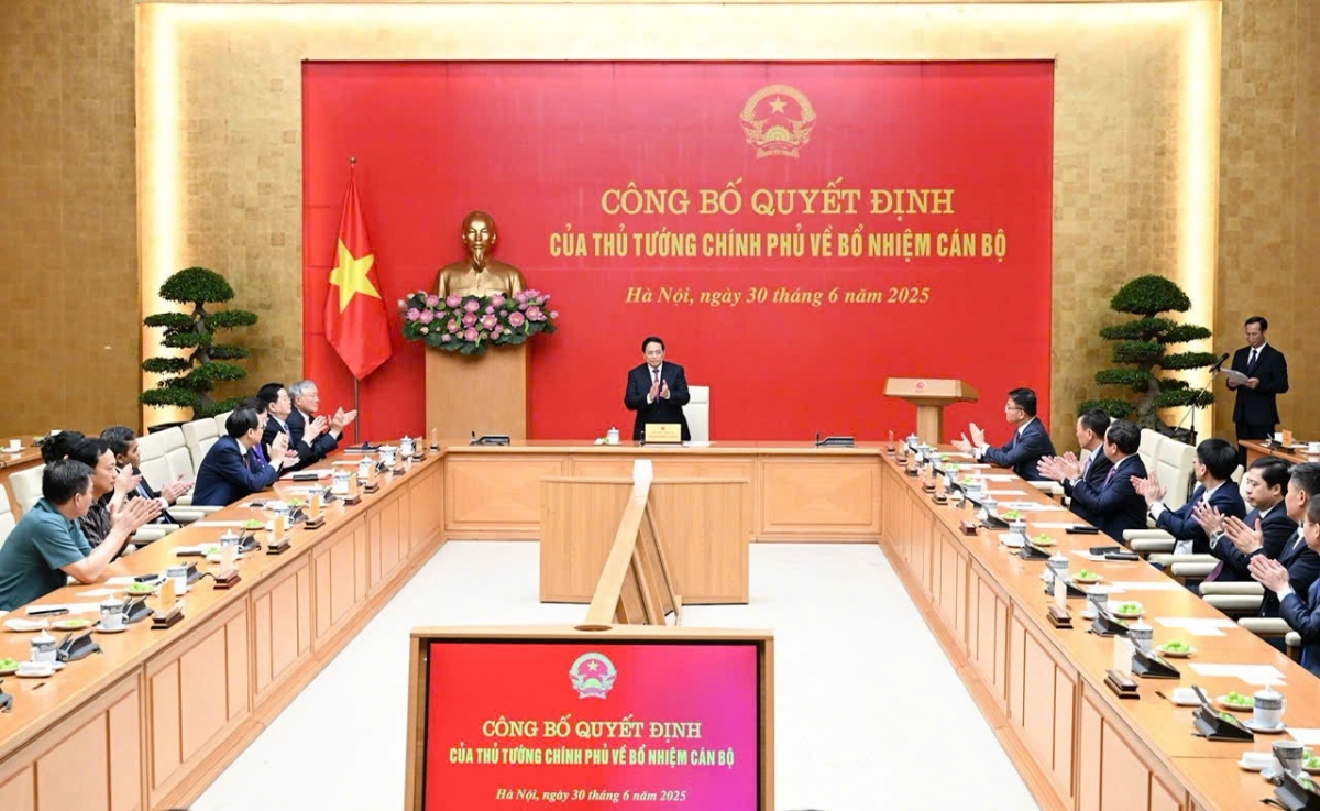 Thủ tướng Chính phủ Phạm Minh Chính·chủ trì sự kiện công bố các quyết định của Thủ tướng Chính phủ về bổ nhiệm cán bộ