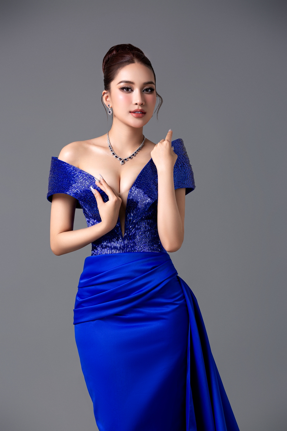 Đầm dạ hội Liberty của Võ Cao Kỳ Duyên