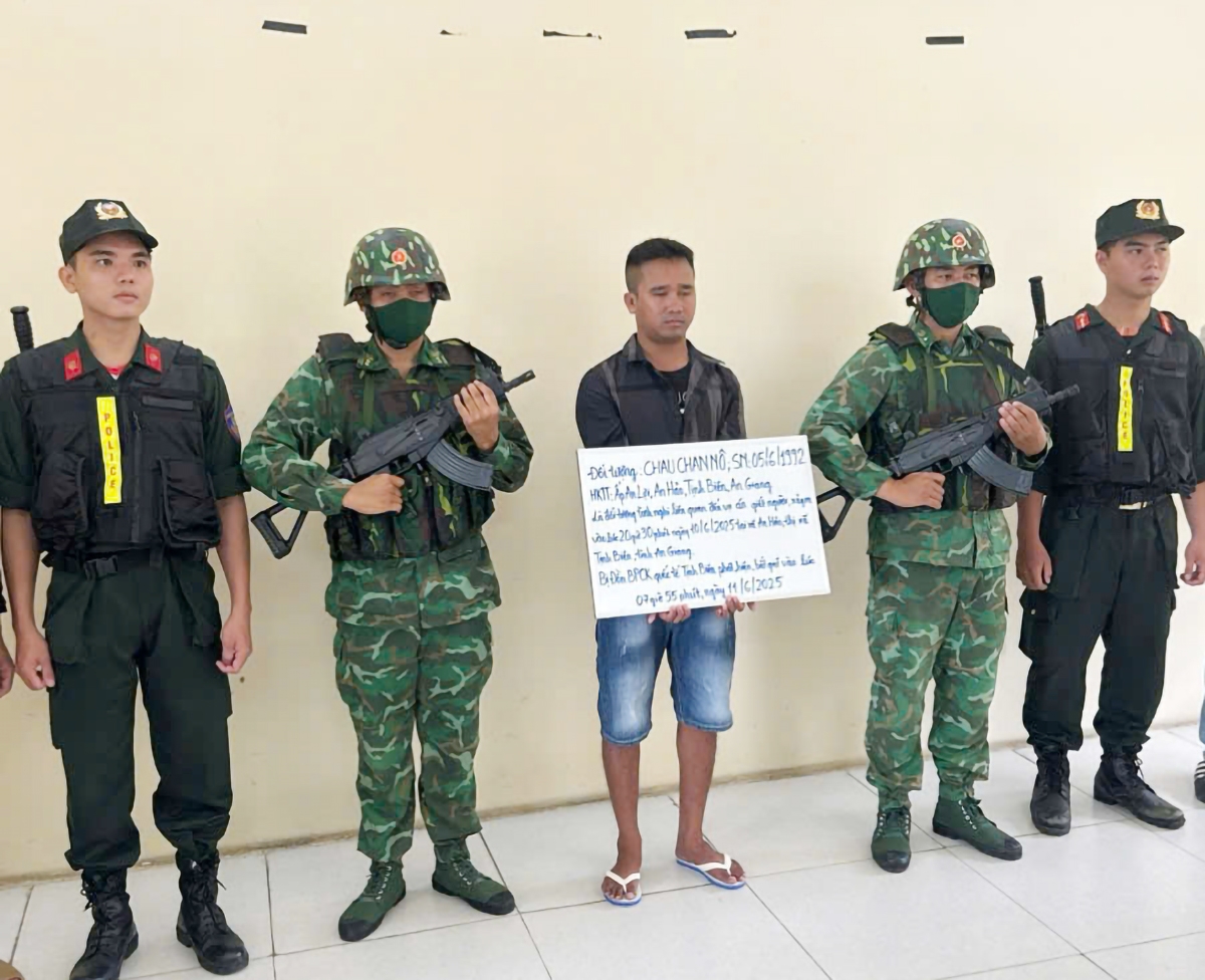 Lực lượng Bộ đội Biên phòng phối hợp lực lượng Công an kịp thời phát hiện, bắt giữ Chau Chan Nô khi đang tìm cách trốn qua Campuchia