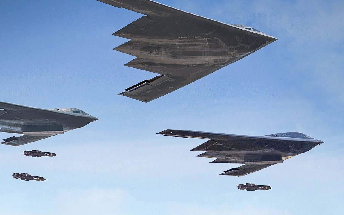 Máy bay tàng hình B-2 của không quân Mỹ ném bom. Ảnh: Fluctus.