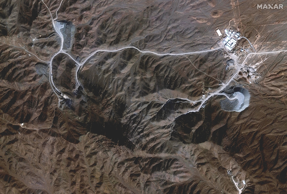 Hệ thống đường hầm gần cơ sở hạt nhân Natanz.