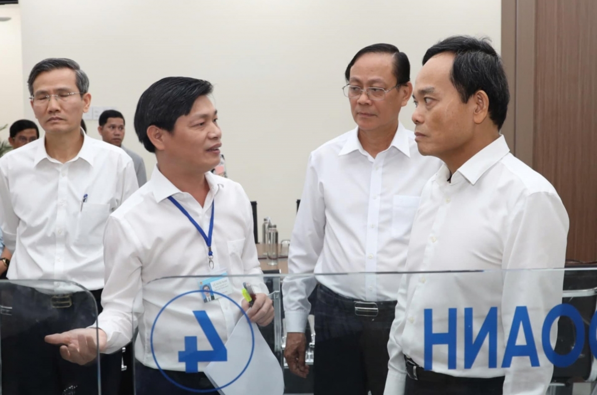 Ông Trần Lưu Quang, Trưởng Ban Chính sách, Chiến lược Trung ương kiểm tra thực tế tại phường Phan Rang mới (gồm các phường: Kinh Dinh, Phủ Hà, Đài Sơn và Đạo Long, của thành phố Phan Rang), tỉnh Ninh Thuận