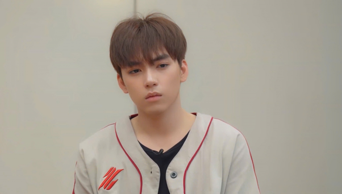 Tân binh Long Hoàng