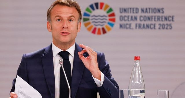 Tổng thống Pháp Emmanuel Macron một lần nữa kêu gọi các quốc gia ngay lập tức ngừng các hành động khai thác tài nguyên dưới đáy biển sâu (Ảnh: Radio France)