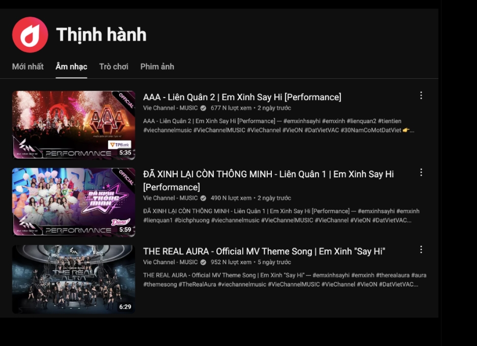 MV Theme song và tiết mục "Đã xinh lại còn thông minh" và "AAA" từ 2 liên quân “chiếm lĩnh” 3 vị trí đầu của Top trending mục âm nhạc của YouTube. 