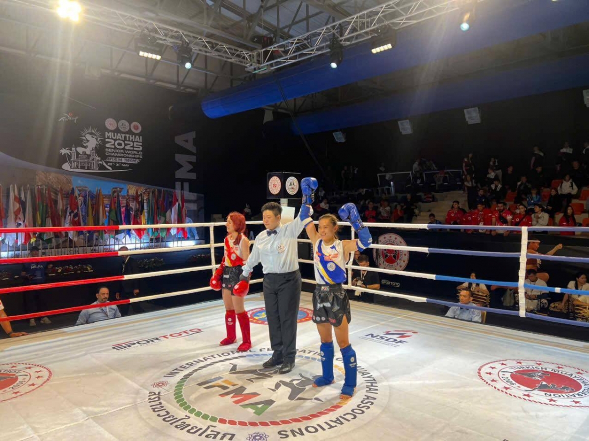 Võ sĩ Huỳnh Hà Hữu Hiếu giành HCV thế giới Muay hạng 45 kg nữ (Ảnh Giap Thang).