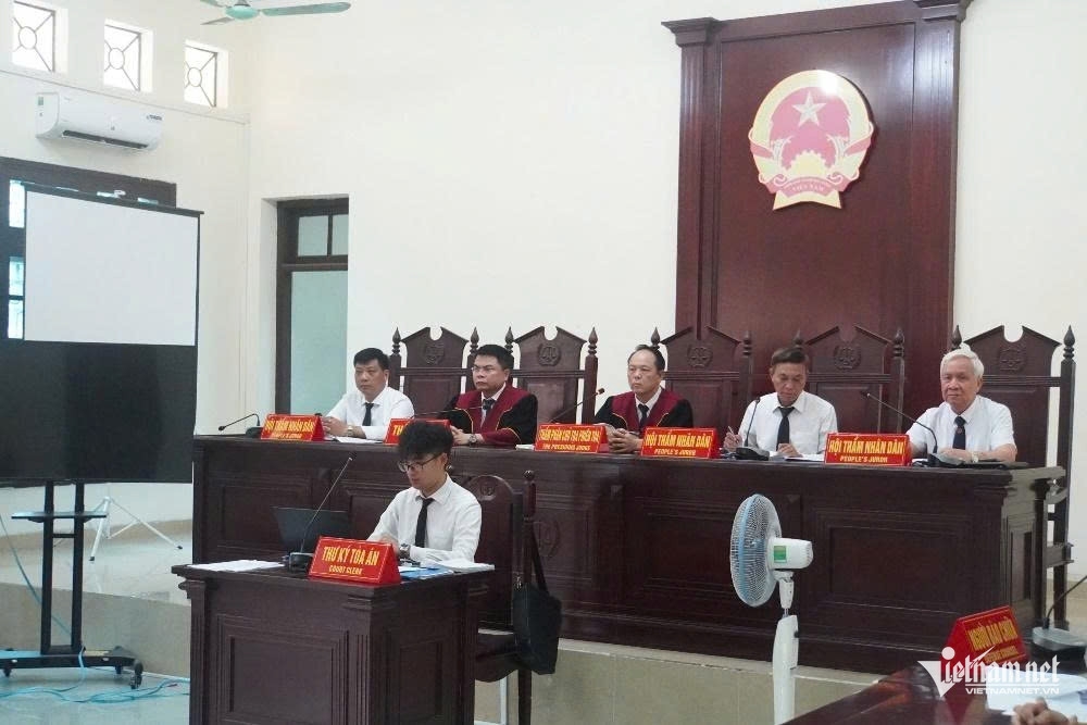 HĐXX tuyên án Bình "đen" và các đồng phạm.