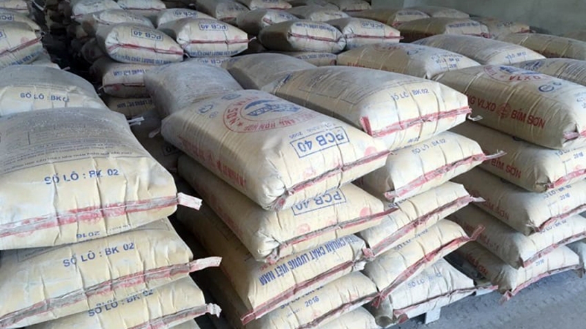 Thiếu cát xây dựng nhiều dự án khiến cho việc tiêu thụ xi măng cũng gặp khó - Ảnh minh họa: Báo Tiền phong