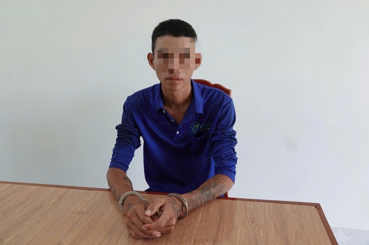 Hín A Sánh tại Công an xã Sông Bình. Ảnh: CABT