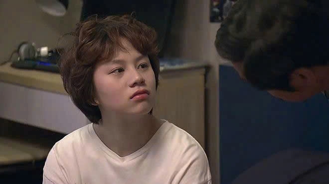Bảo Hân vào vai Dương - con gái út của ông Sơn. Dương mang phong cách tomboy, là người thẳng tính. Cô sẵn sàng bảo vệ hai chị gái trước mọi biến cố. Với diễn xuất tự nhiên, chân thật, Bảo Hân không chỉ gây ấn tượng với khán giả mà còn giành được giải thưởng Diễn viên triển vọng tại Cánh diều vàng 2019.