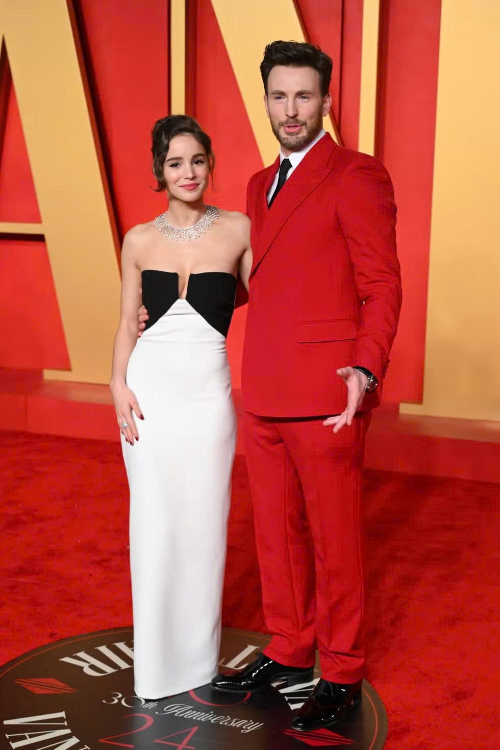 Chris Evans và vợ Alba Baptista