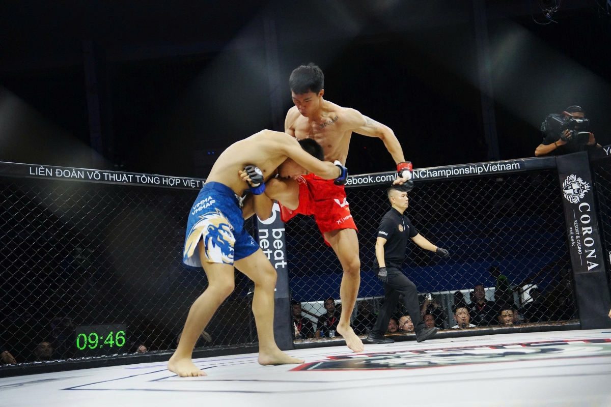 Trận đấu cuối cùng ở thể thức MMA Duo diễn ra giữa 2 VĐV Việt Nam là Thành Thoan/Thế Anh và 2 võ sĩ Trung Quốc Zhang Yanlong/Jia Yanqin. 