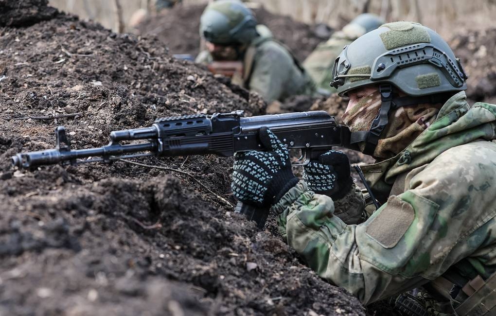 Nga tăng cường tấn công Ukraine trên mọi mặt trận. Ảnh: TASS