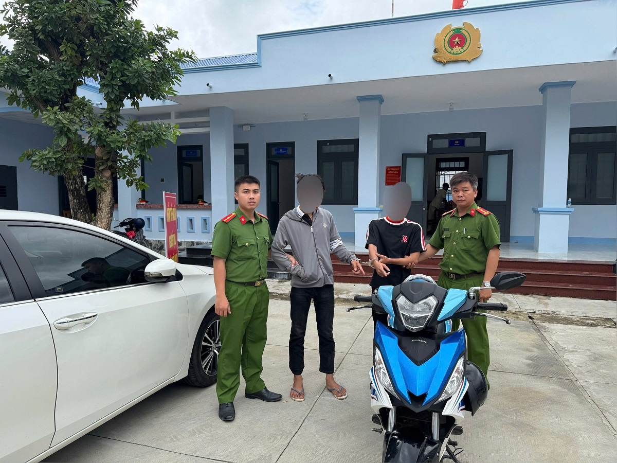 2 đối tượng tại cơ quan công an. (Ảnh: CACC)