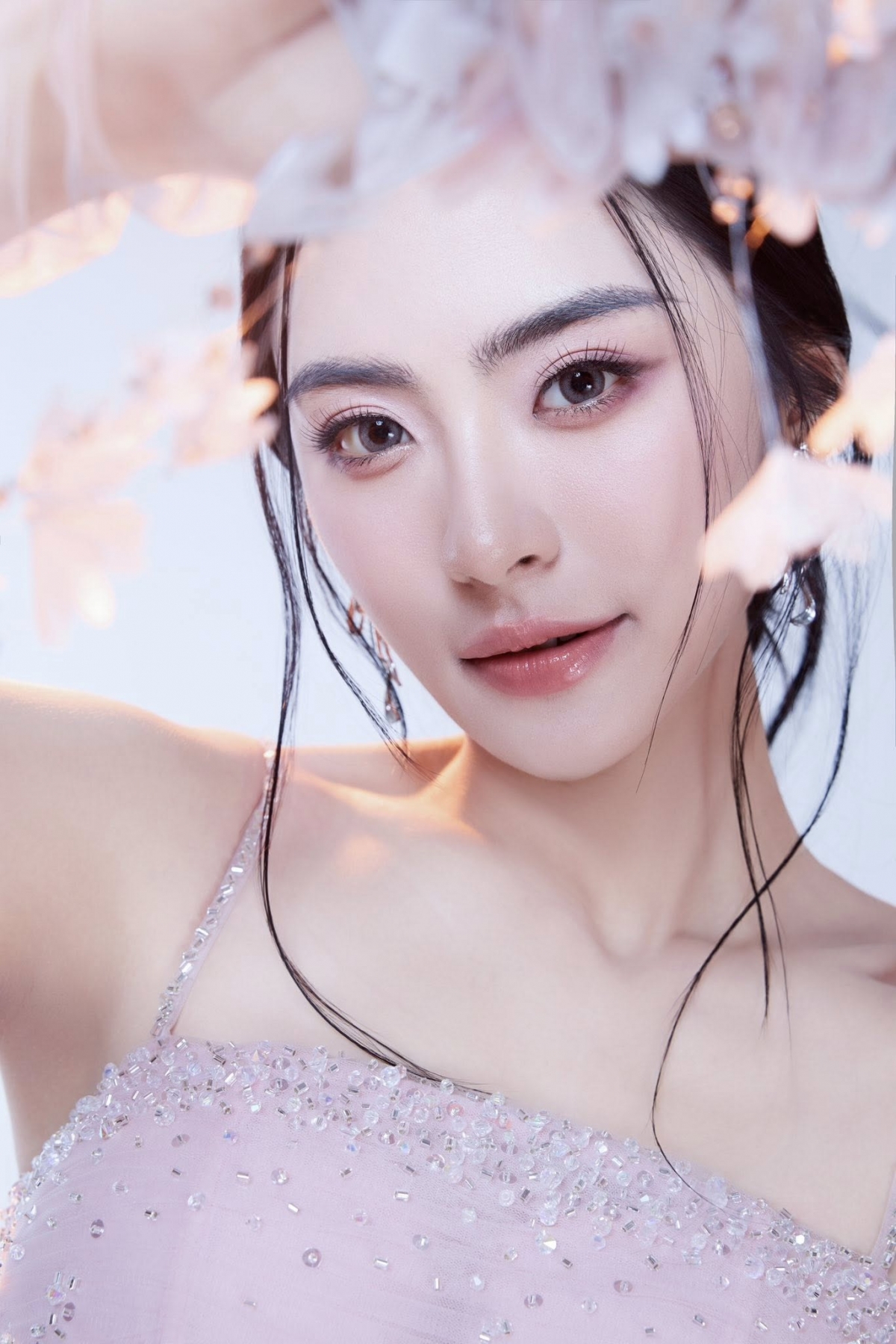 Người đẹp đến từ Hải Phòng từng khởi nghiệp bán bánh mì để kiếm thêm thu nhập, trang trải học hành.