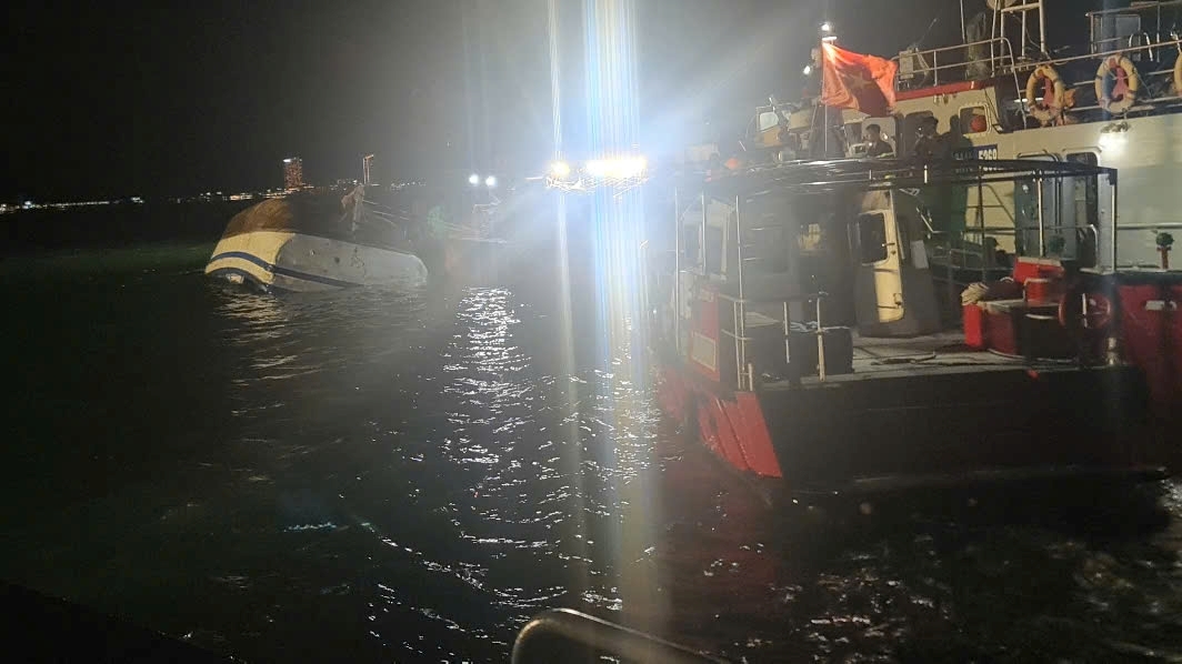 Công tác cứu hộ cứu nạn đang được khẩn trương triển khai.