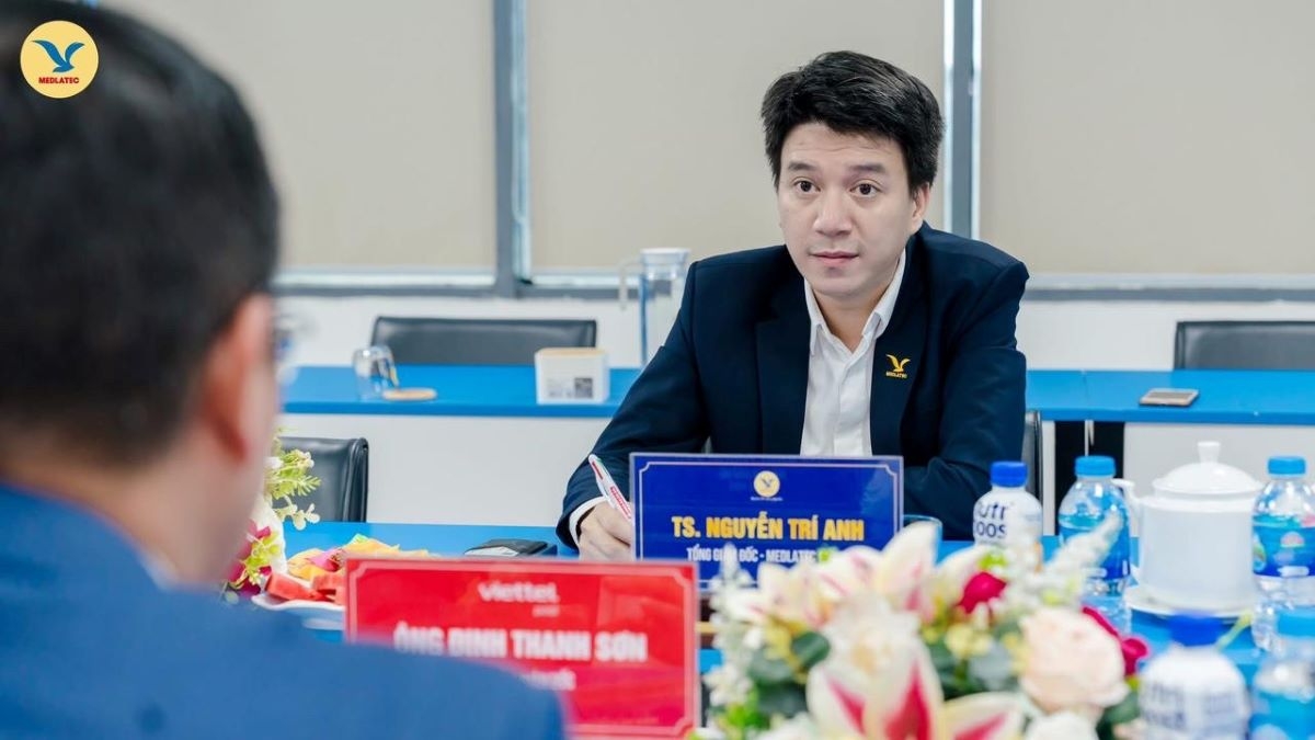 TS. Nguyễn Trí Anh - Tổng Giám đốc MEDLATEC GROUP tham dự buổi lễ