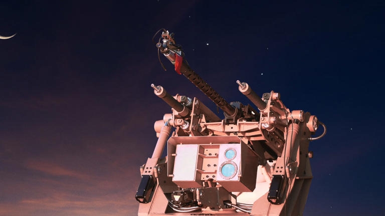 Robot gắn súng máy M2 Browning của Ukraine. Ảnh: United24