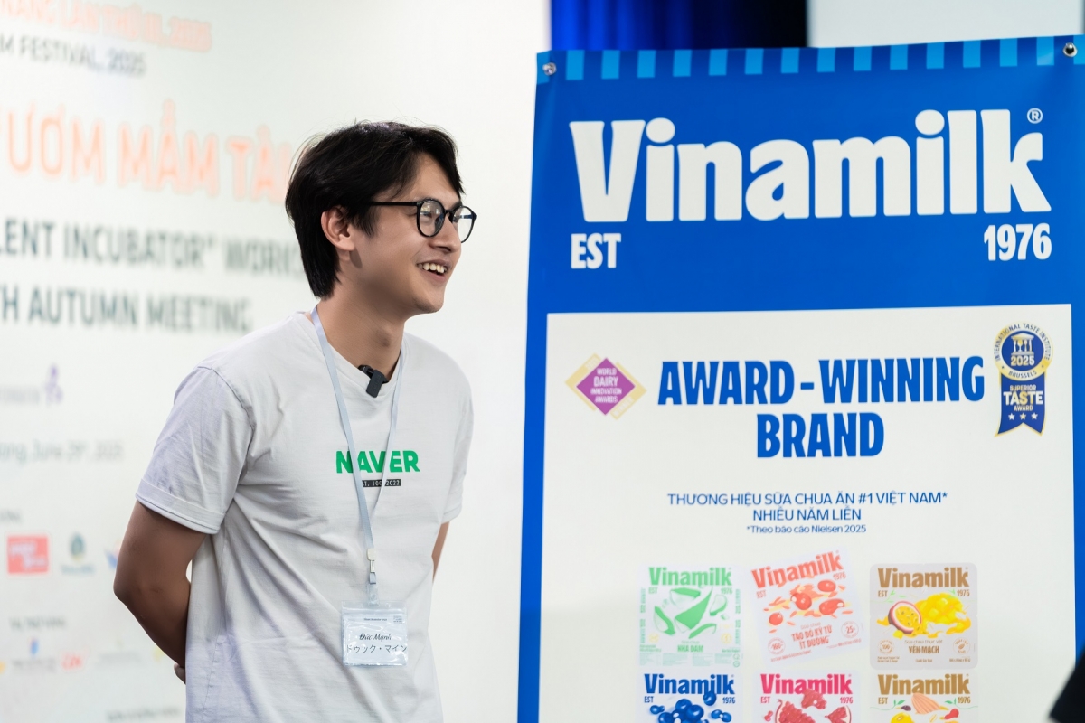 Diễn viên Đức Mạnh tại workshop “Ươm mầm tài năng”.