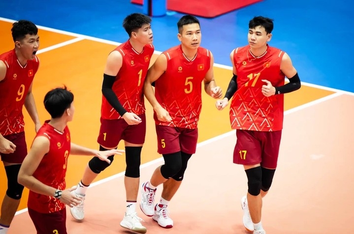 Tuyển bóng chuyền nam Việt Nam có chiến thắng đầu tiên tại SEA V.League sau 2 năm. Ảnh: AVC