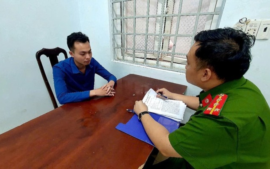 Chảo Láo Tả tại cơ quan điều tra.