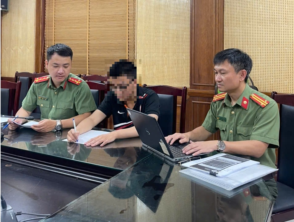 Cơ quan Công an làm việc với thí sinh vi phạm