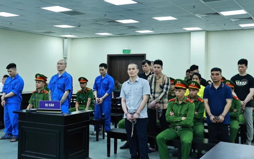 Các bị cáo tại toà.