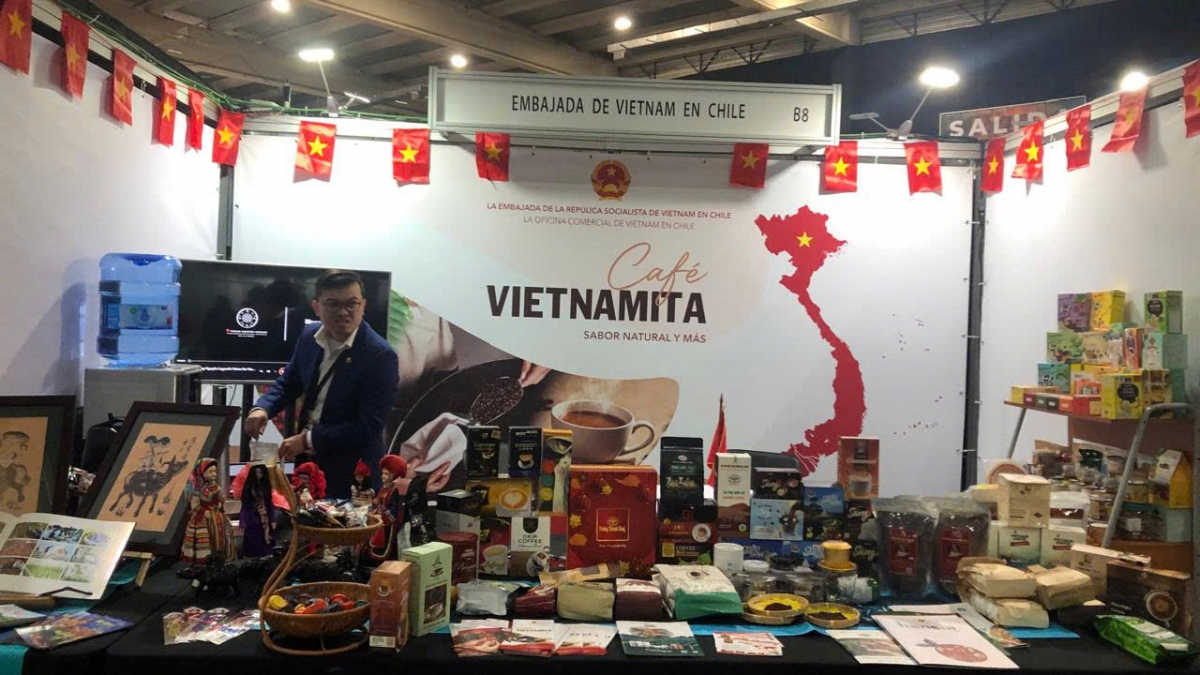 Gian hàng quốc gia Việt Nam tại Expocafé Chile 2025 giới thiệu các sản phẩm cà phê đặc trưng