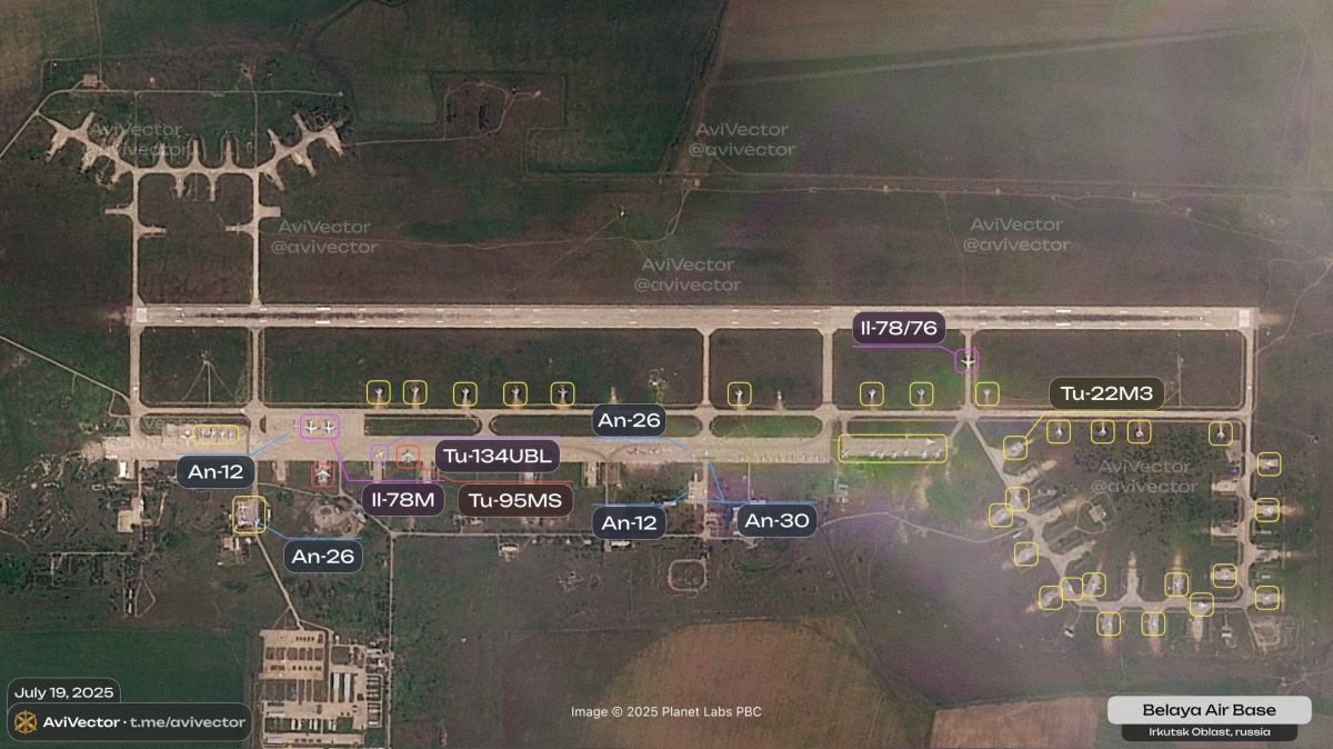 Ảnh vệ tinh chụp căn cứ Belaya của Nga. Tính đến ngày 19/7/2025 có 2 chiếc Tu-95MS, 43 chiếc Tu-22M3, 2 chiếc Il-78M, 1 chiếc Il-76/78, 2 chiếc An-12, 3 chiếc An-26, 3 chiếc An-30 và 1 chiếc Tu-134UBL. Nguồn: Planet Labs/ Avivector