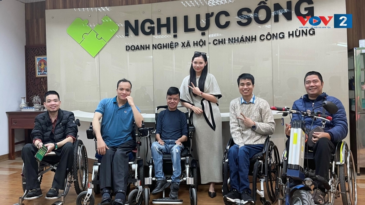 Hiện tại, Tuấn Anh đang làm việc cho Công ty Cổ phần Nghị lực sống tại Hà Nội.