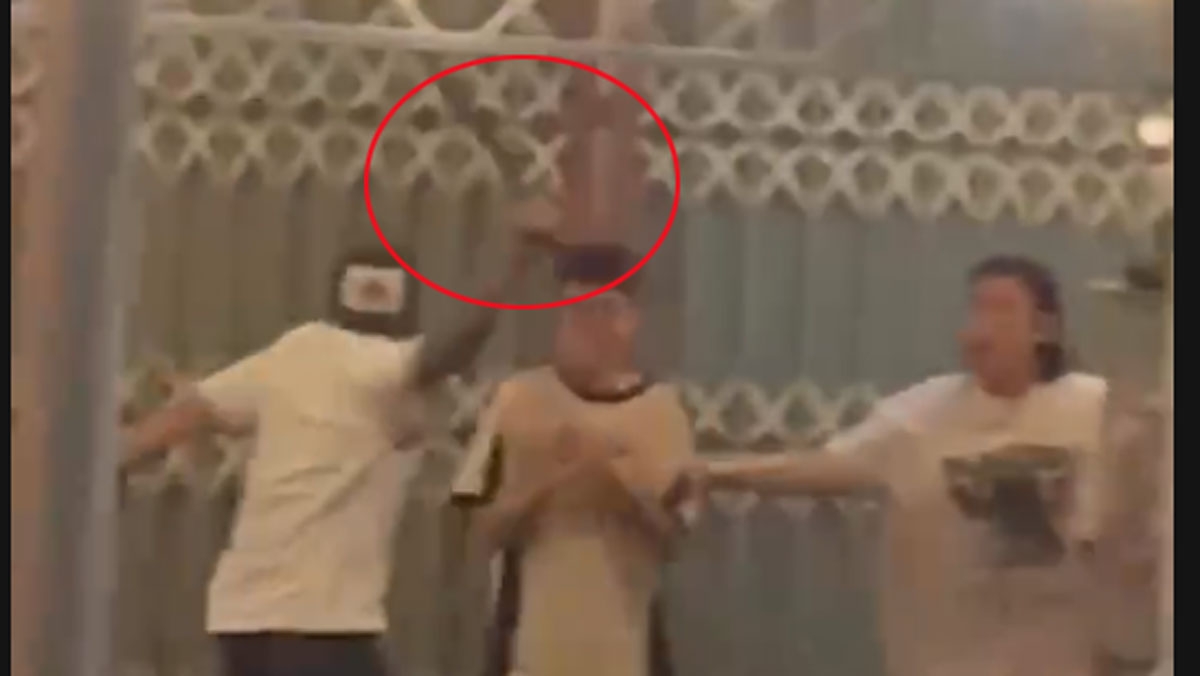 Thanh vung dao chém K. (video chia sẻ MXH)