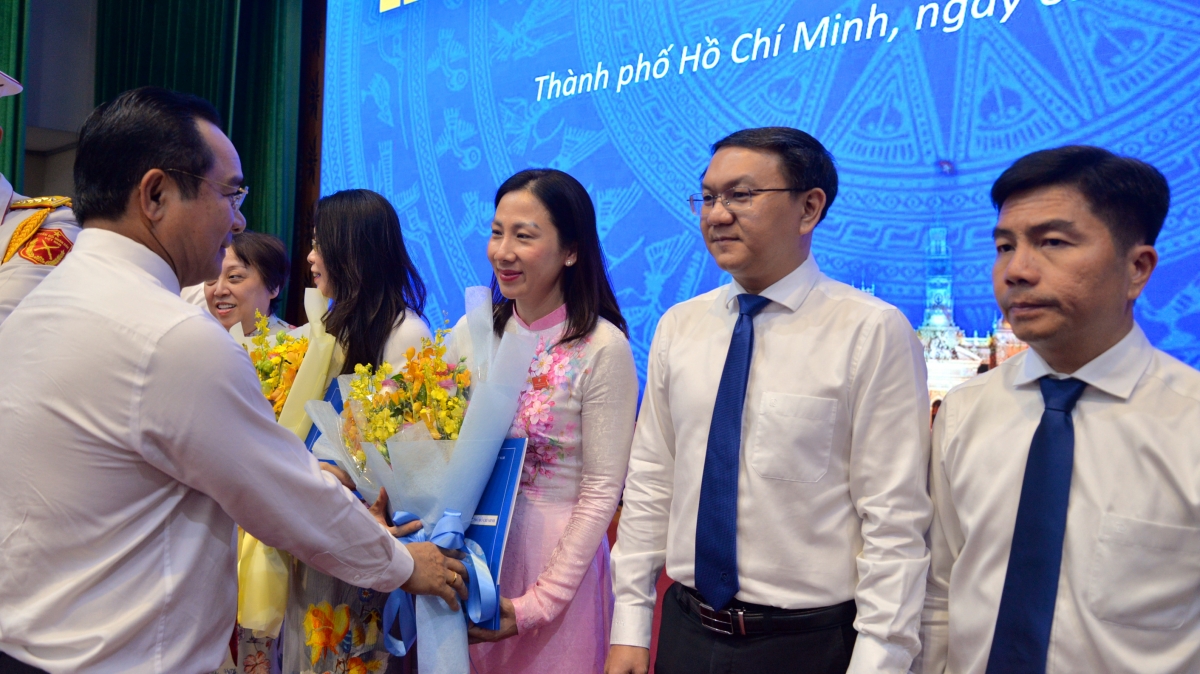 Chủ tịch UBND TP.HCM Nguyễn Văn Được trao Quyết định bổ nhiệm giám đốc sở ngành