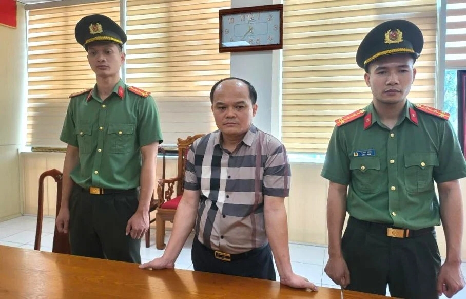 Đối tượng Đặng Thành Vinh tại cơ quan Công an